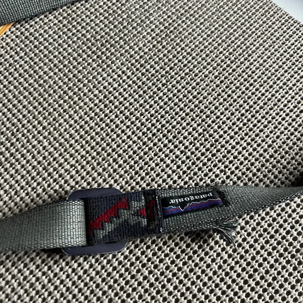 Patagonia Friction Belt Nylon Webbing Grey Red Aztec Geometric Pattern 43 Inch